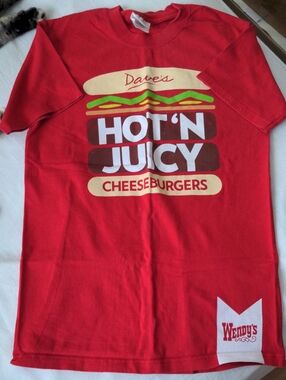 Wendy's Uniform T-shirt Late 2000's Size Small